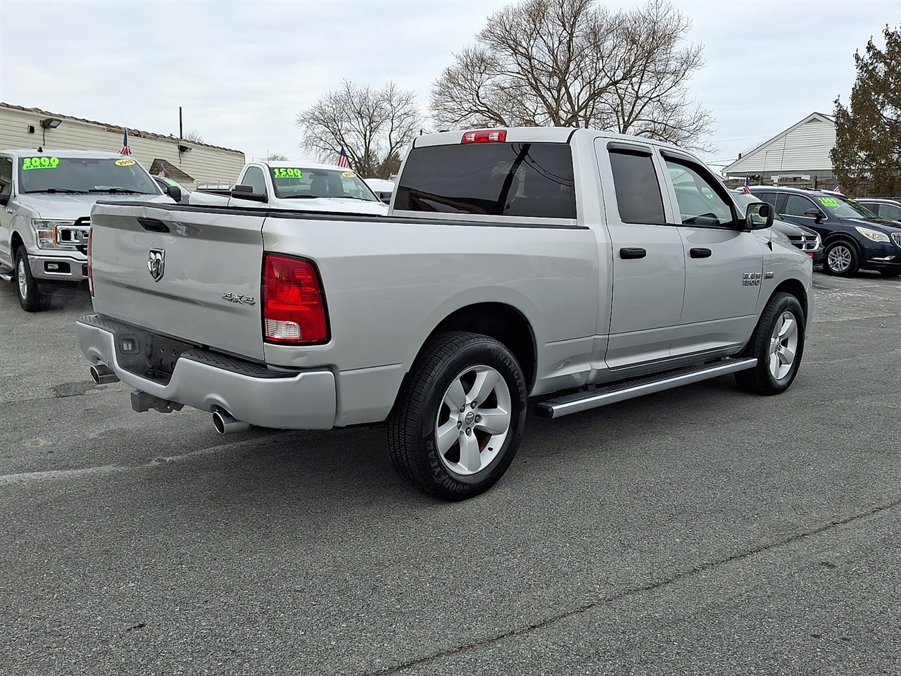 Dodge 1500 Tradesman Quad Cab 4WD 2015