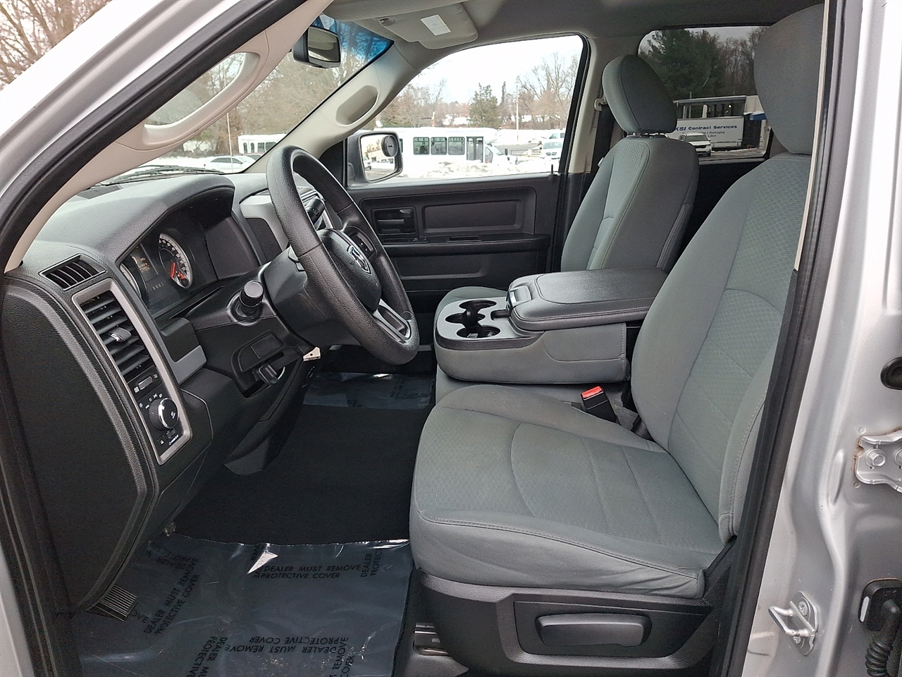 Dodge 1500 Tradesman Quad Cab 4WD 2015