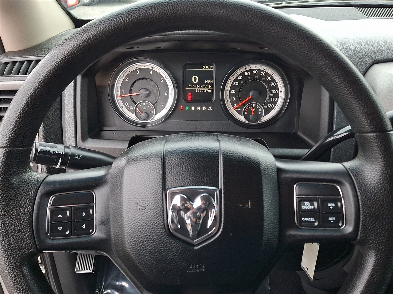 Dodge 1500 Tradesman Quad Cab 4WD 2015