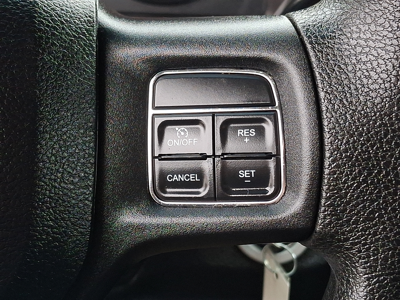 Dodge 1500 Tradesman Quad Cab 4WD 2015