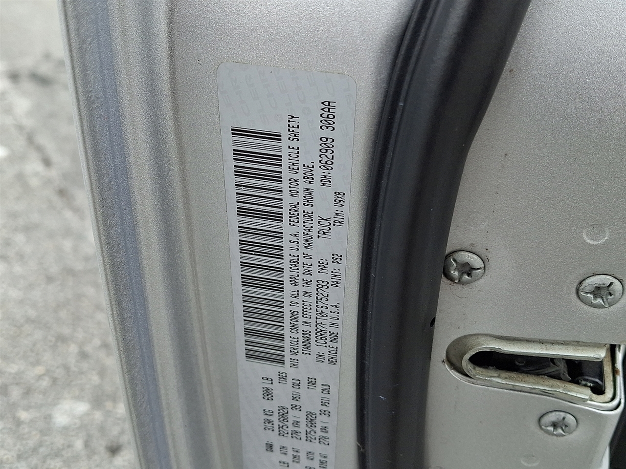 Dodge 1500 Tradesman Quad Cab 4WD 2015