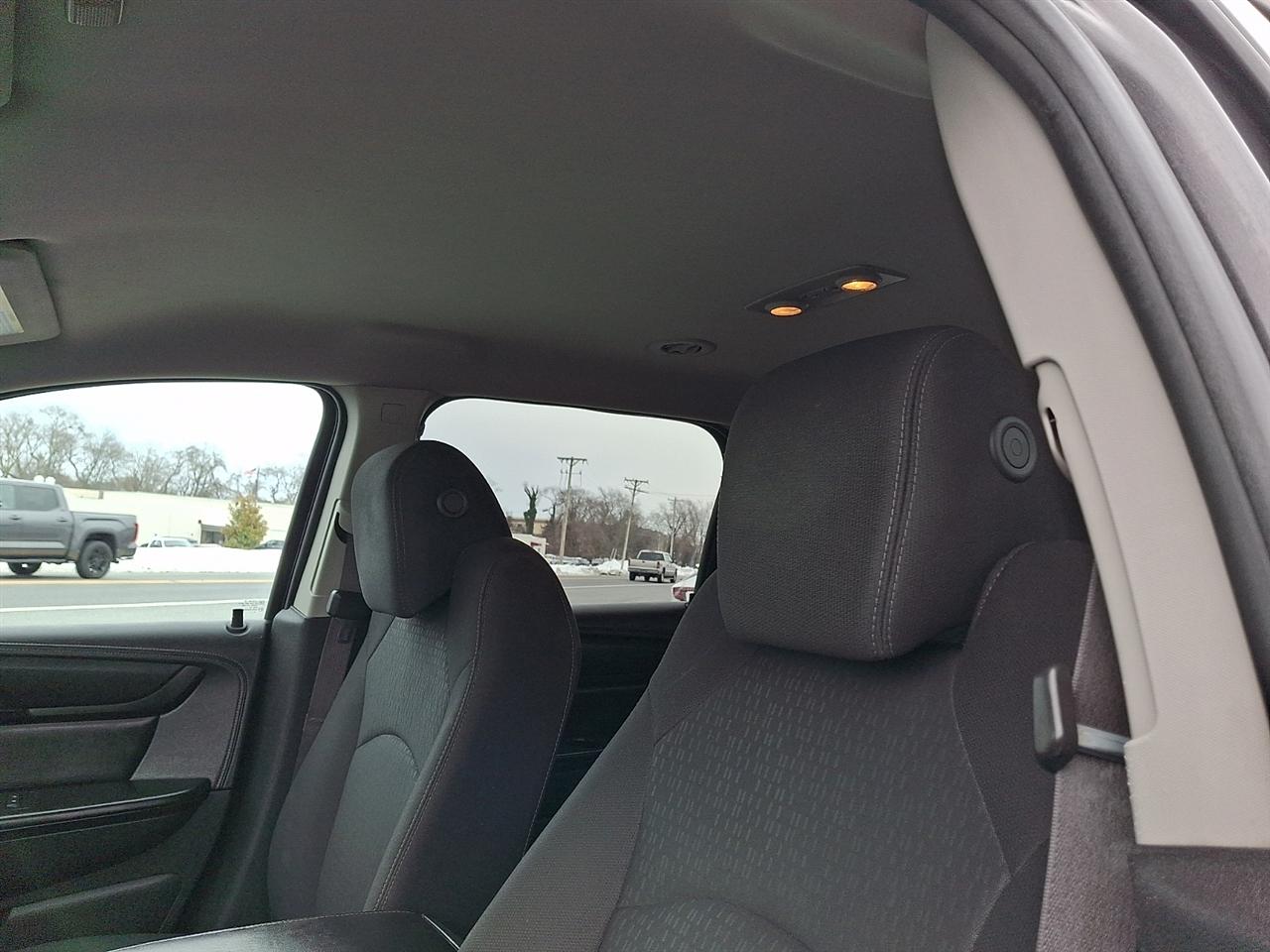 GMC Acadia SLE-1 AWD 2015