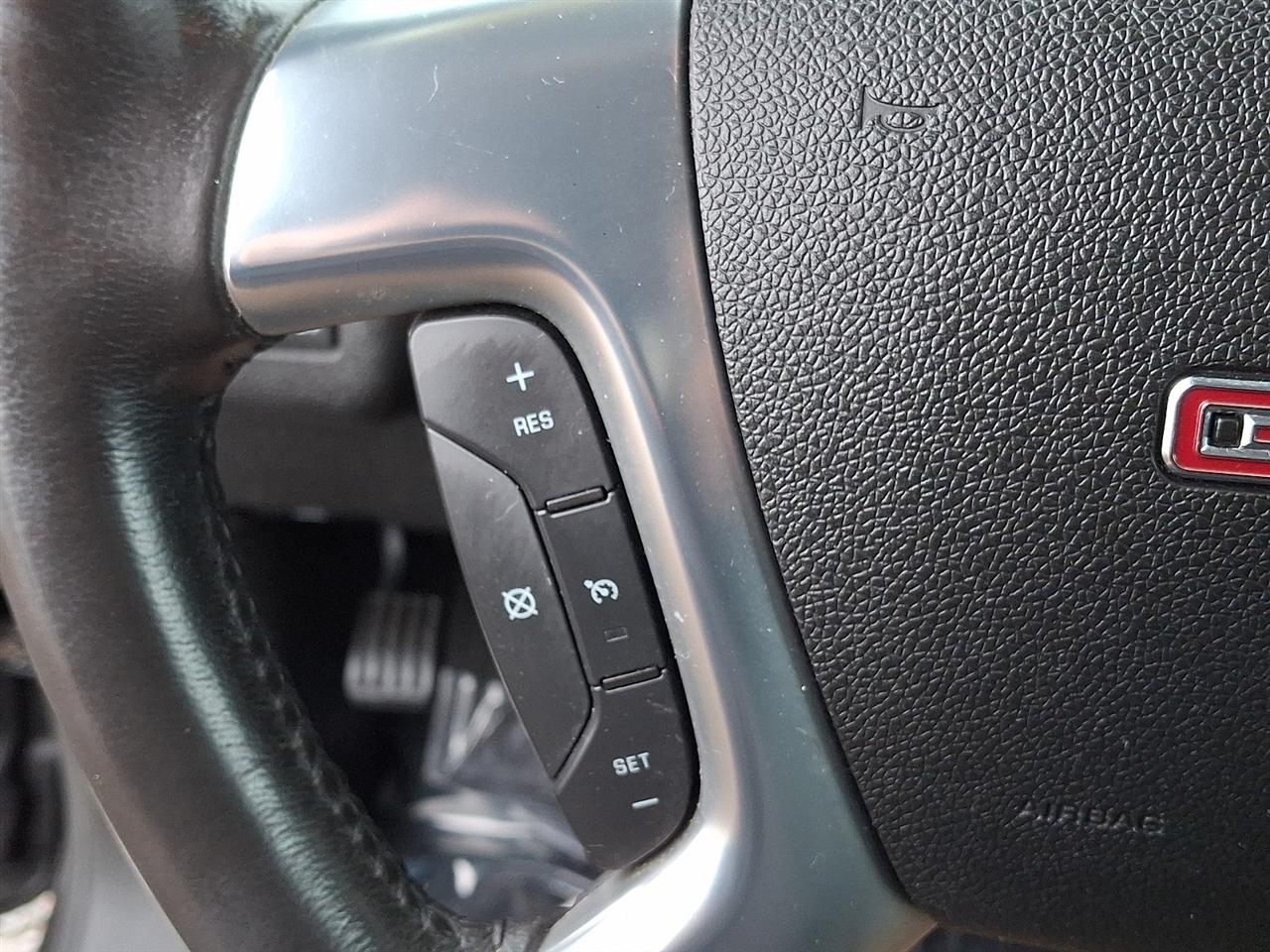 GMC Acadia SLE-1 AWD 2015