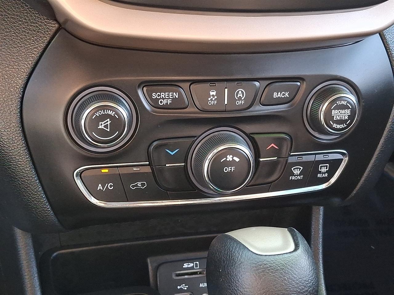 Jeep Cherokee Latitude 4WD 2015