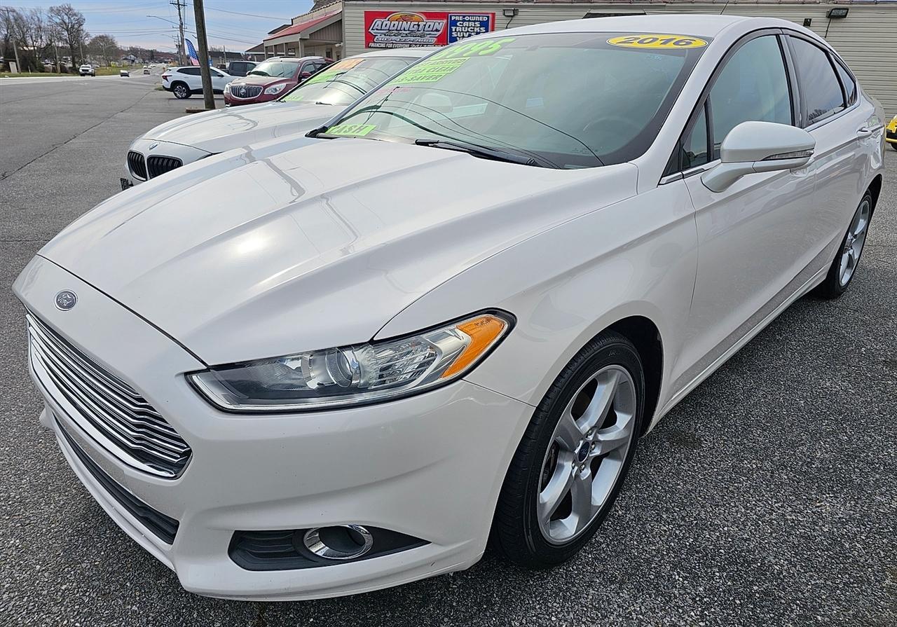 Ford Fusion SE 2016