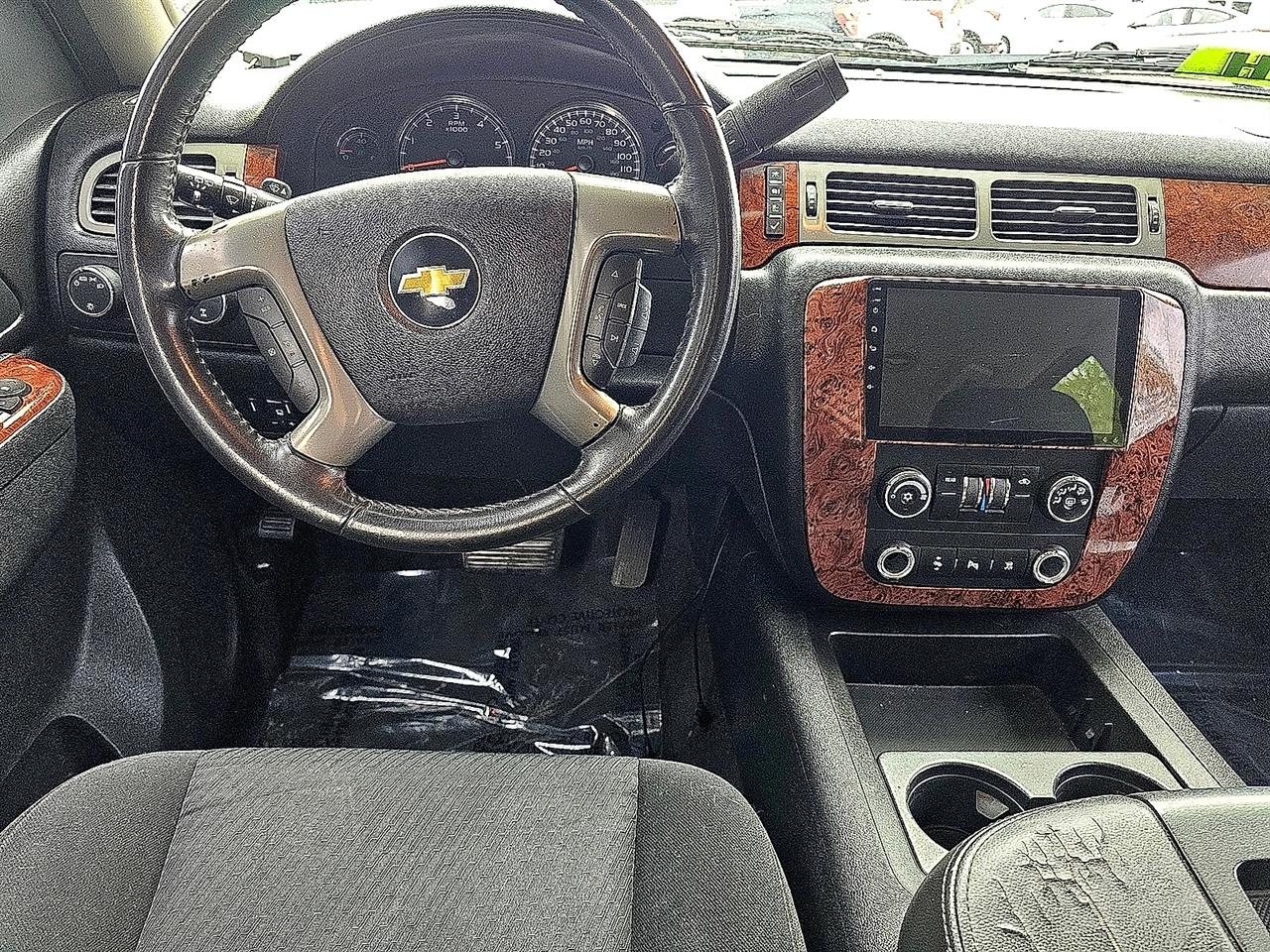 Chevrolet Tahoe LS 4WD 2011