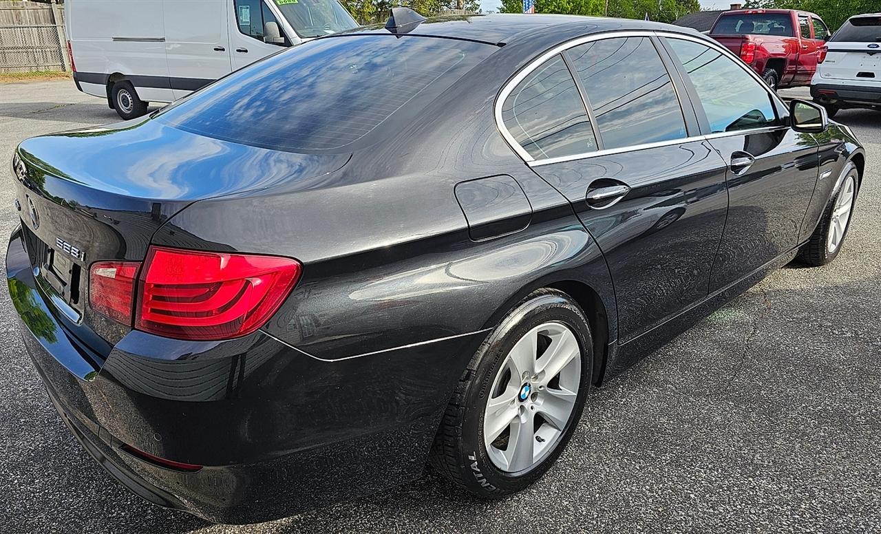 BMW 5-Series 528i xDrive 2013