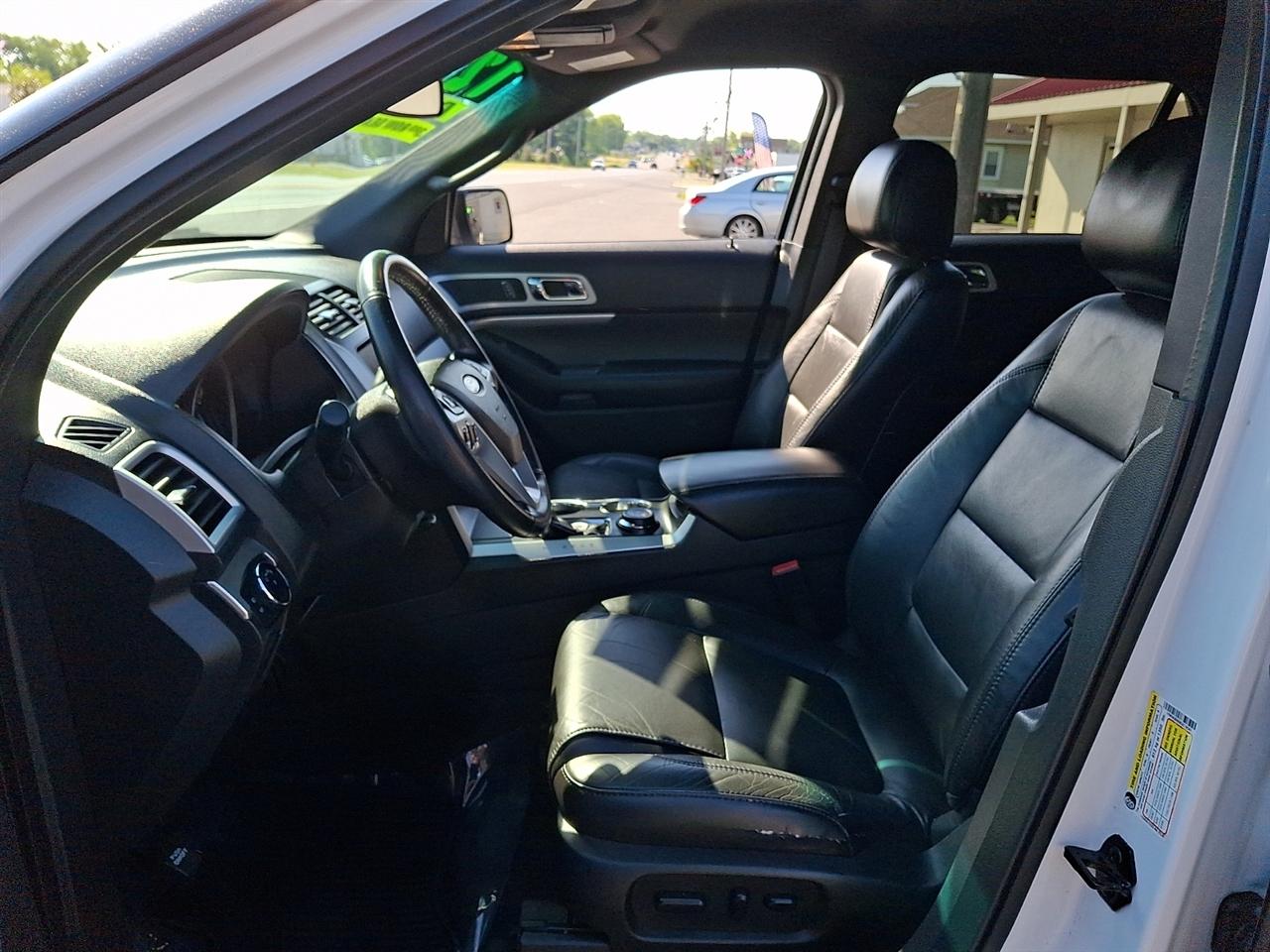 Ford Explorer XLT 4WD 2014
