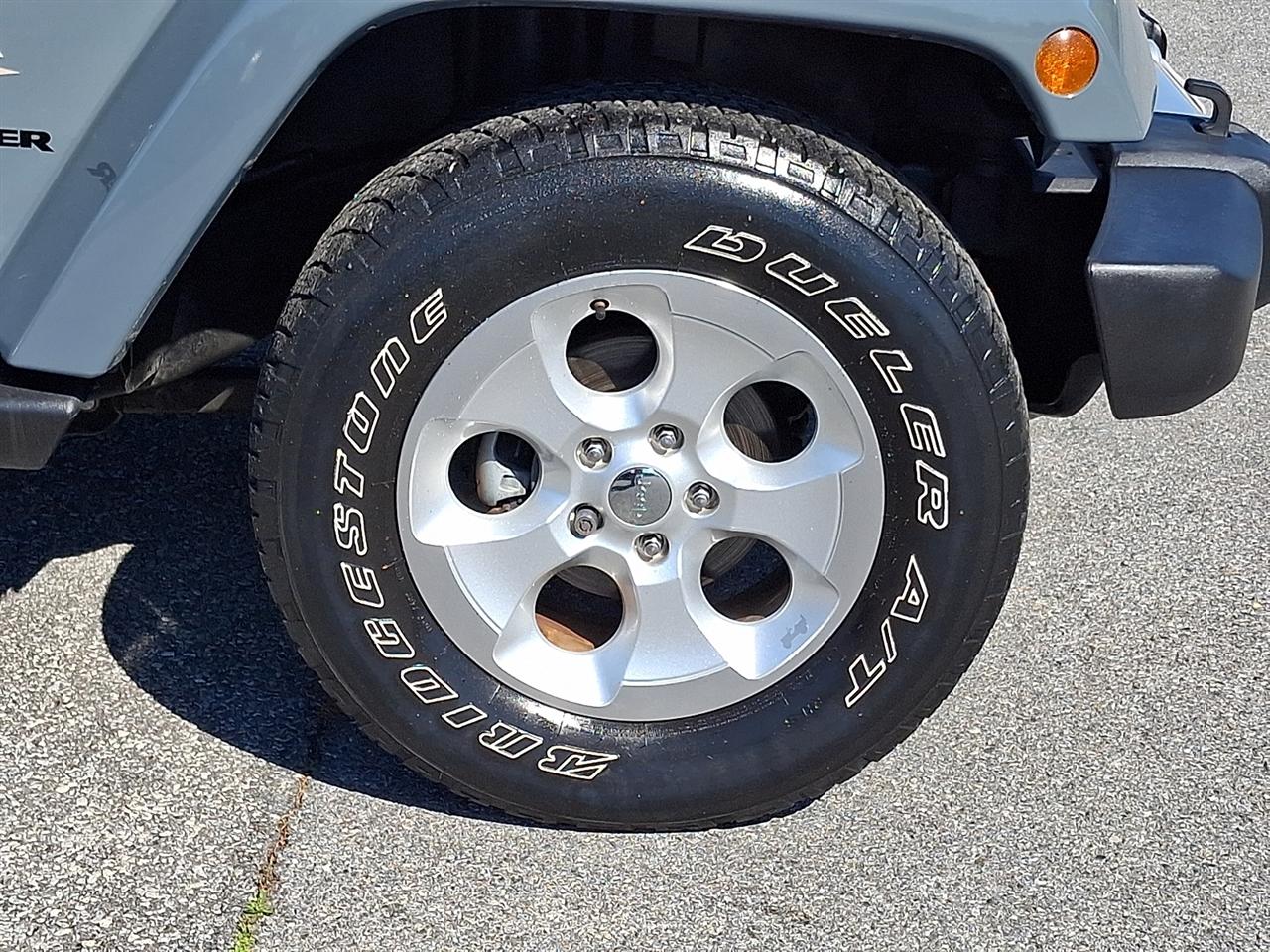 Jeep Wrangler Sahara 4WD 2015