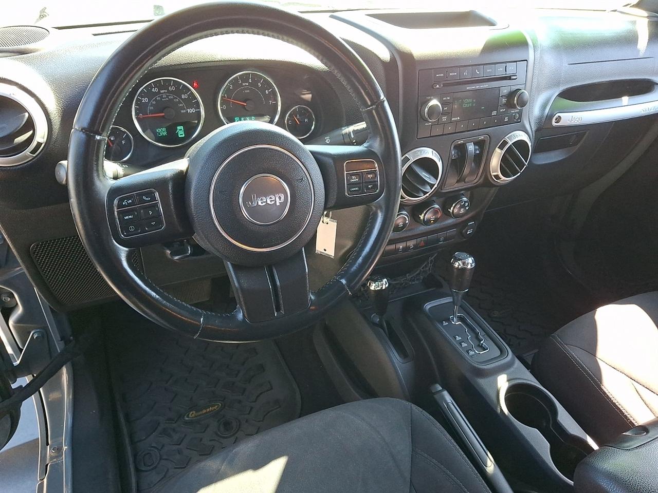 Jeep Wrangler Sahara 4WD 2015