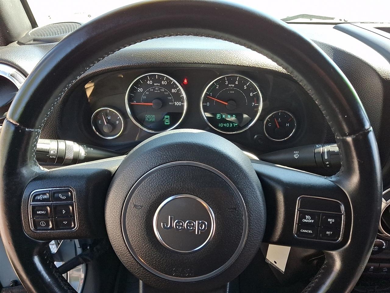 Jeep Wrangler Sahara 4WD 2015