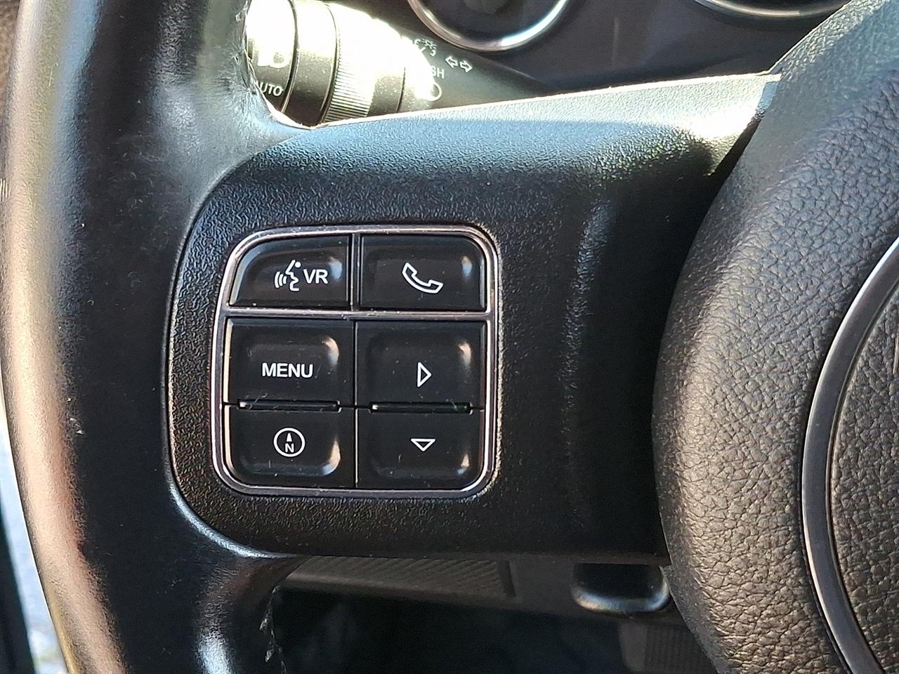 Jeep Wrangler Sahara 4WD 2015