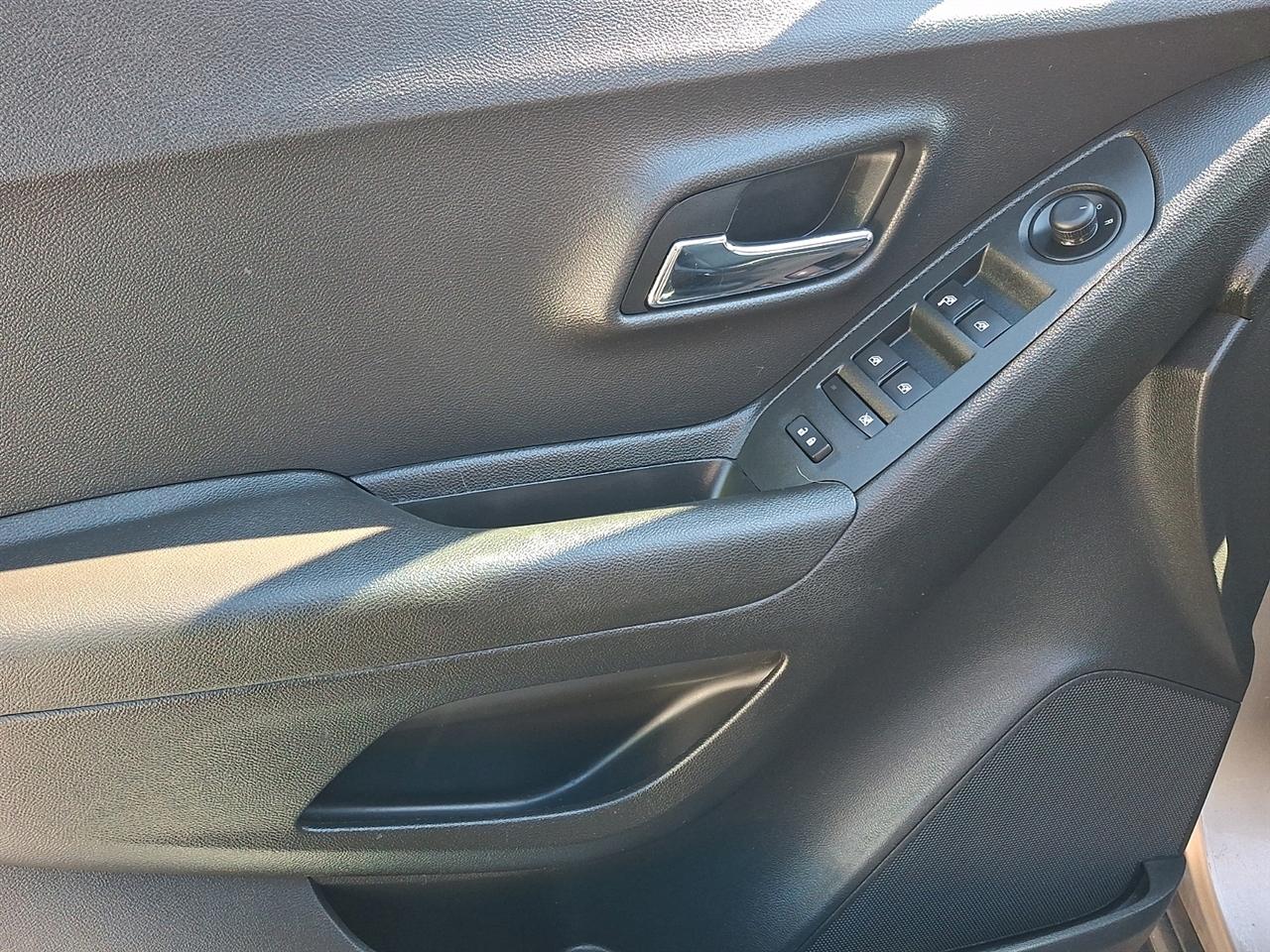 Chevrolet Trax LS FWD 2018