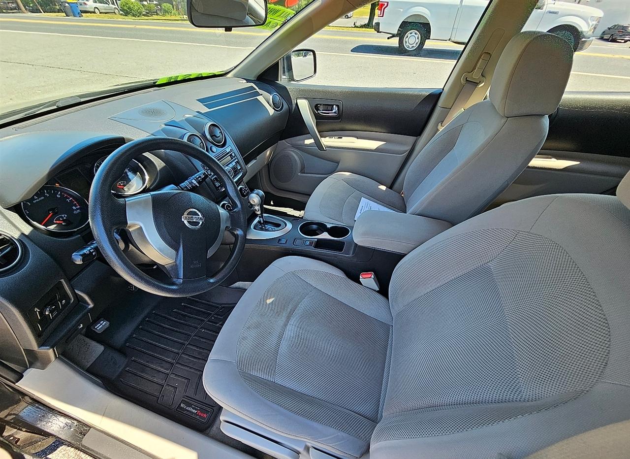 Nissan Rogue Select  2014