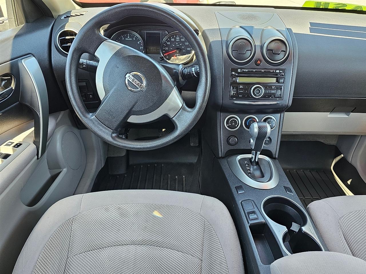 Nissan Rogue Select  2014