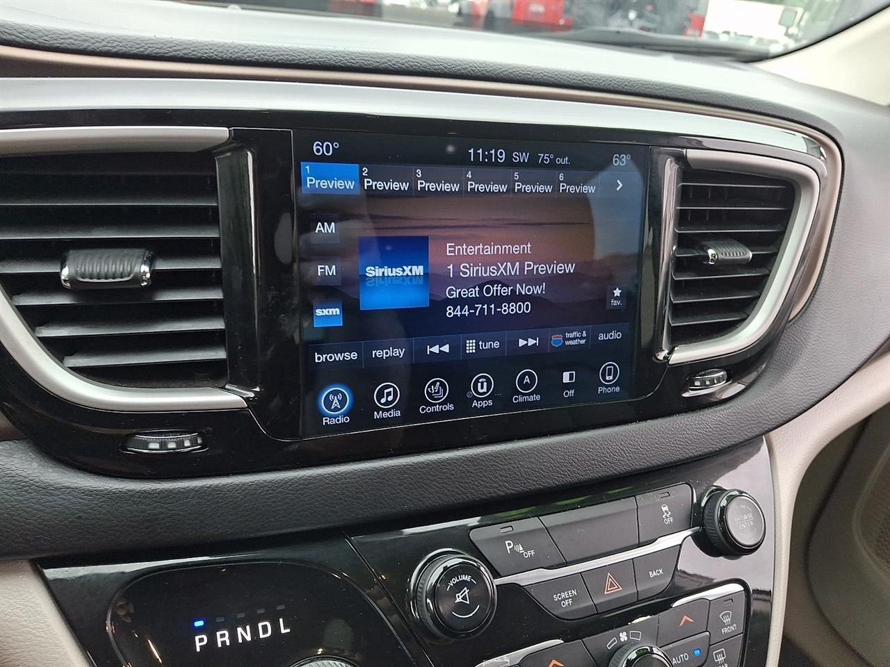 Chrysler Pacifica Touring-L 2017