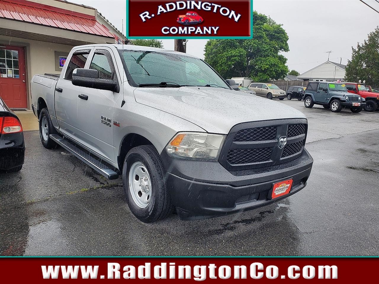 Dodge 1500 Tradesman Crew Cab SWB 4WD 2015