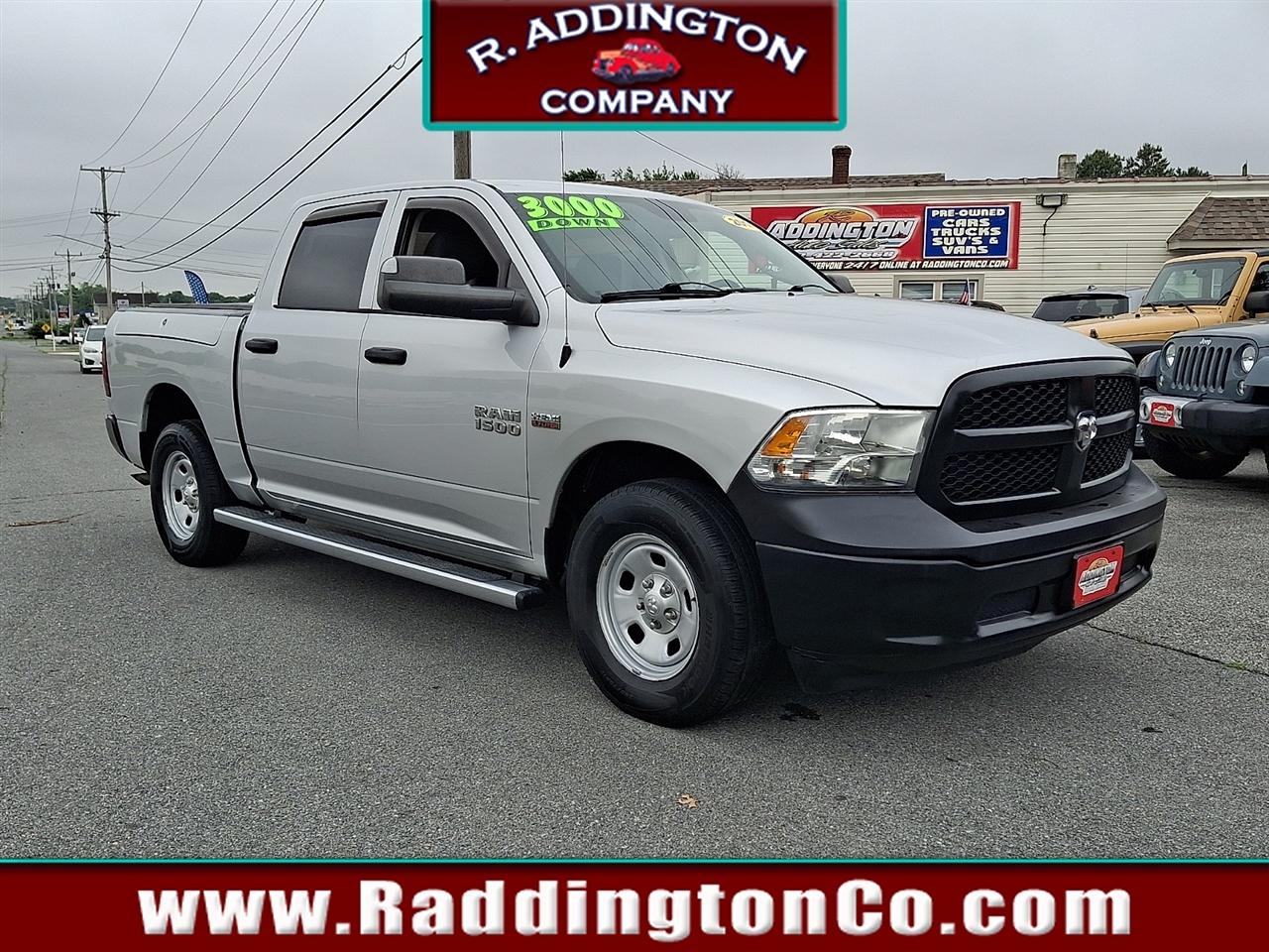 Dodge 1500 Tradesman Crew Cab SWB 4WD 2015