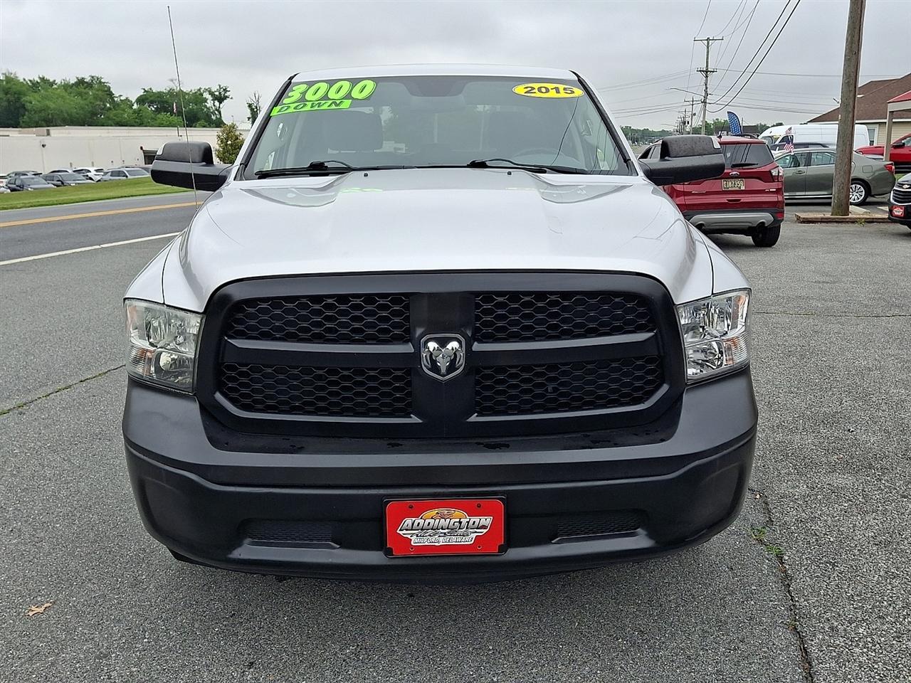 Dodge 1500 Tradesman Crew Cab SWB 4WD 2015