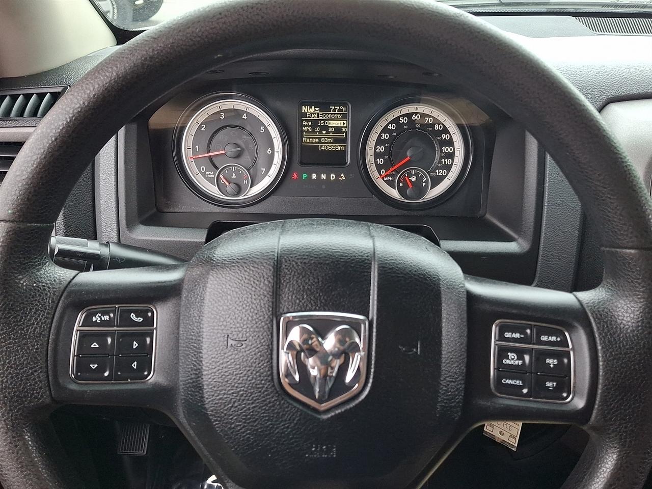 Dodge 1500 Tradesman Crew Cab SWB 4WD 2015