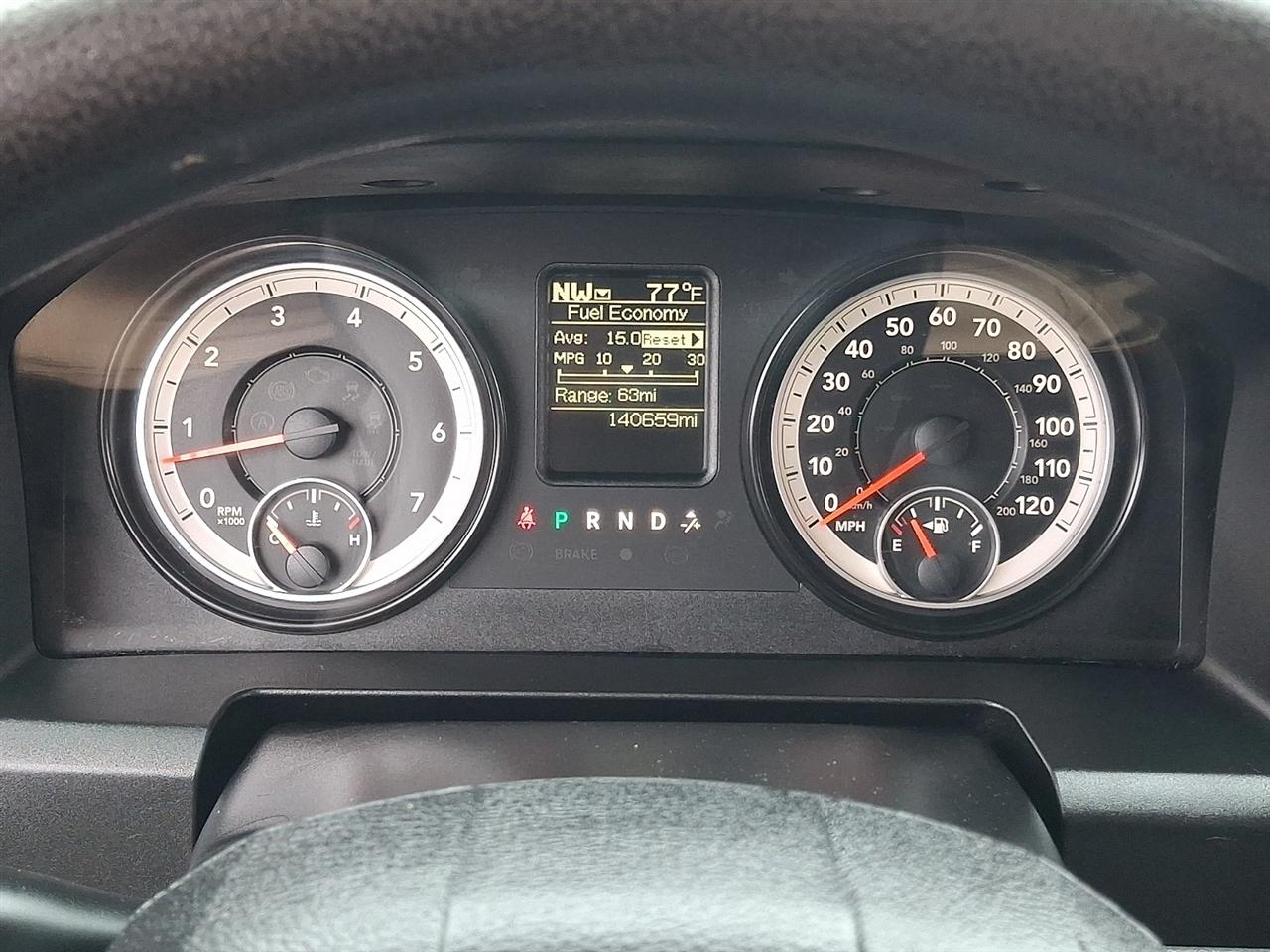 Dodge 1500 Tradesman Crew Cab SWB 4WD 2015