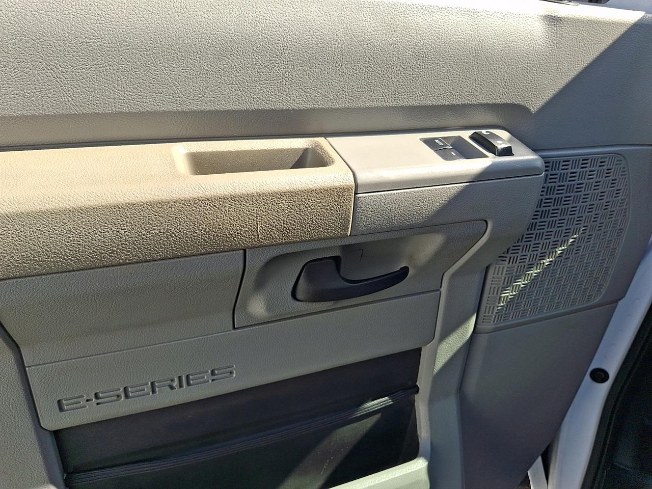 Ford E350  2016