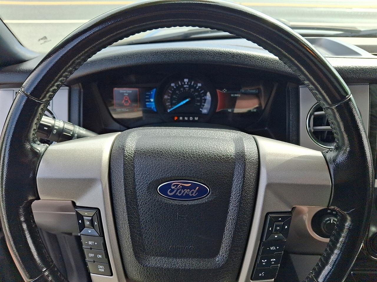 Ford Expedition Limited 4WD 2016