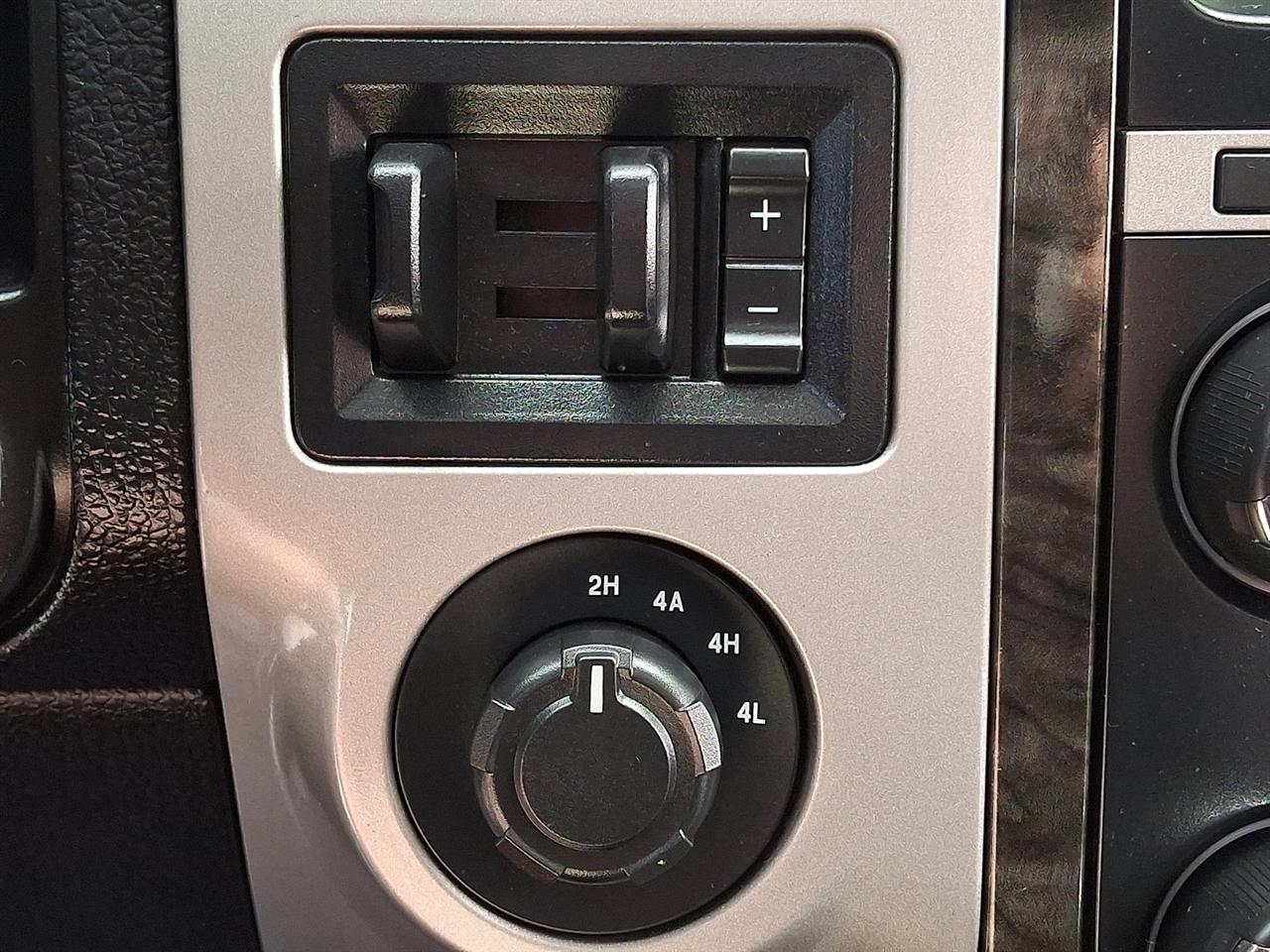 Ford Expedition Limited 4WD 2016