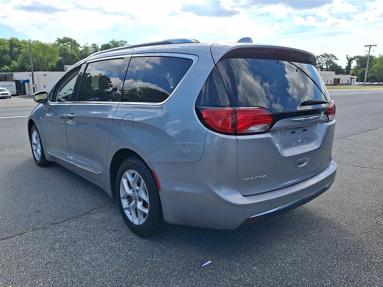 Chrysler Pacifica Touring-L Plus 2018
