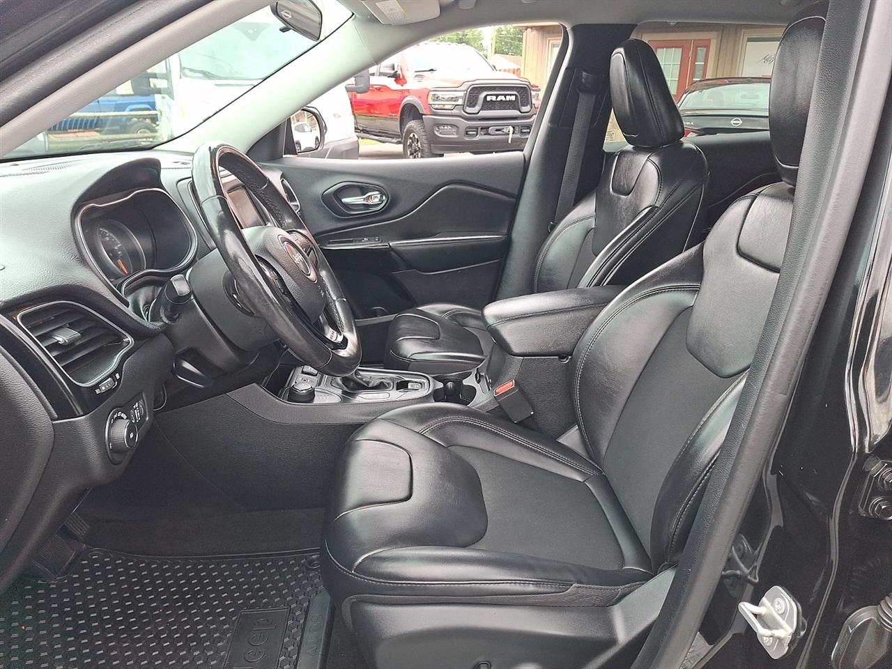Jeep Cherokee Latitude Plus 4WD 2020