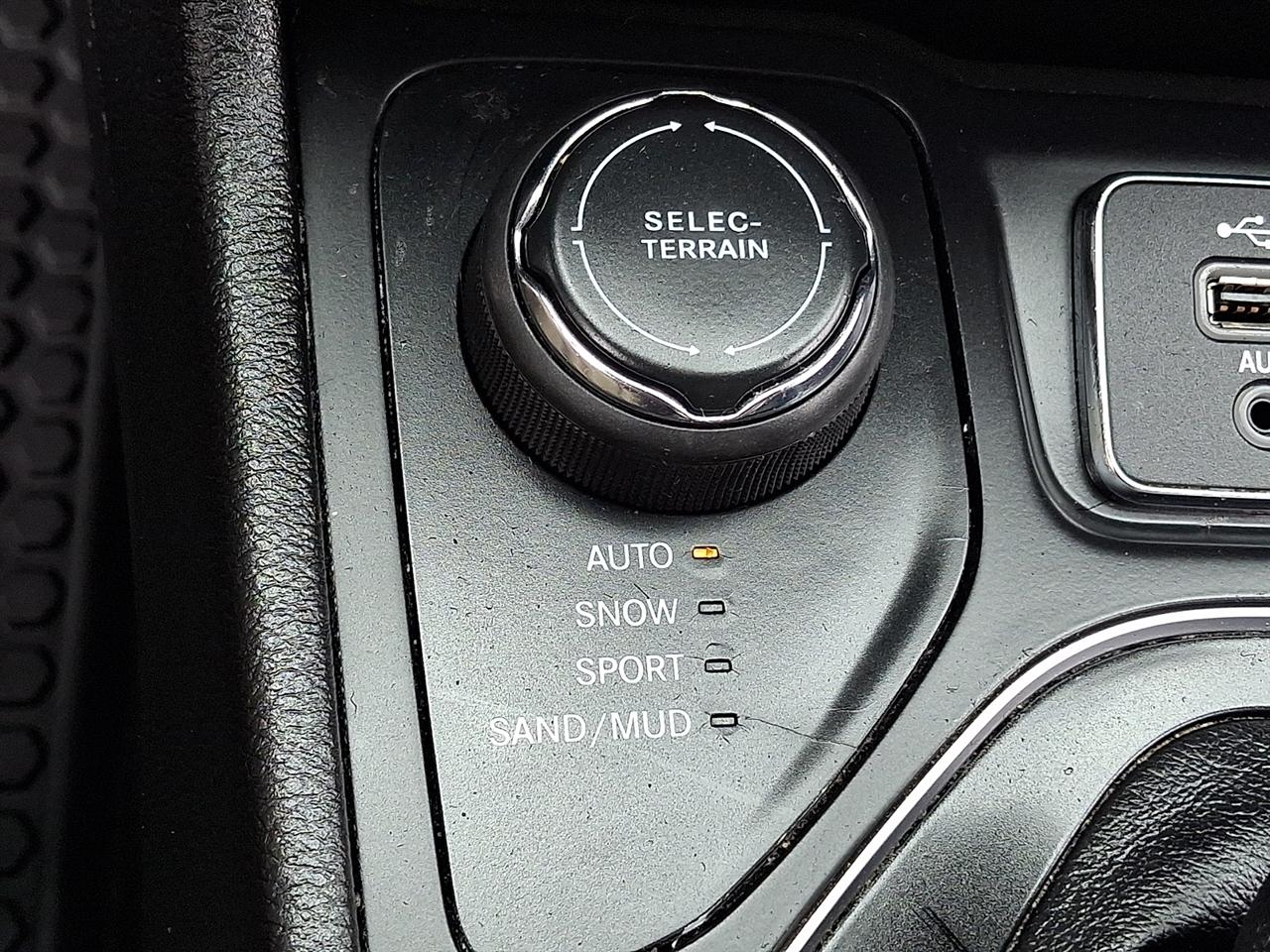 Jeep Cherokee Latitude Plus 4WD 2020