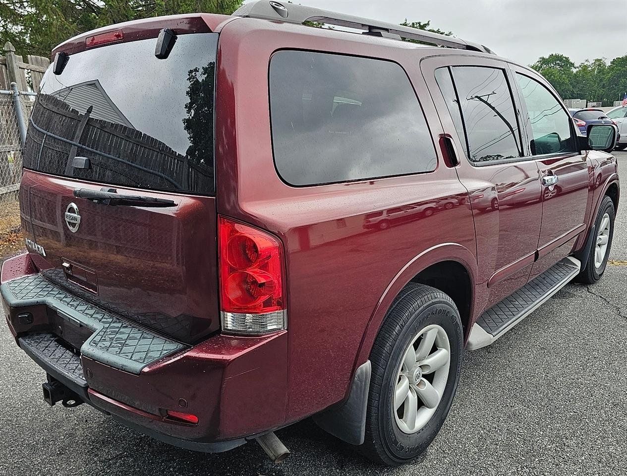 Nissan Armada SV 4WD 2012