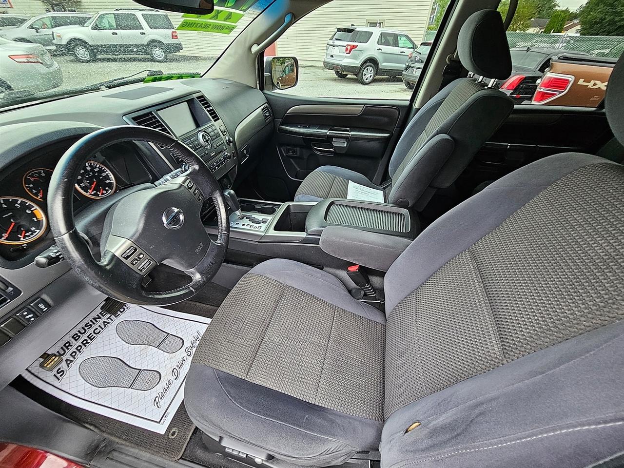 Nissan Armada SV 4WD 2012