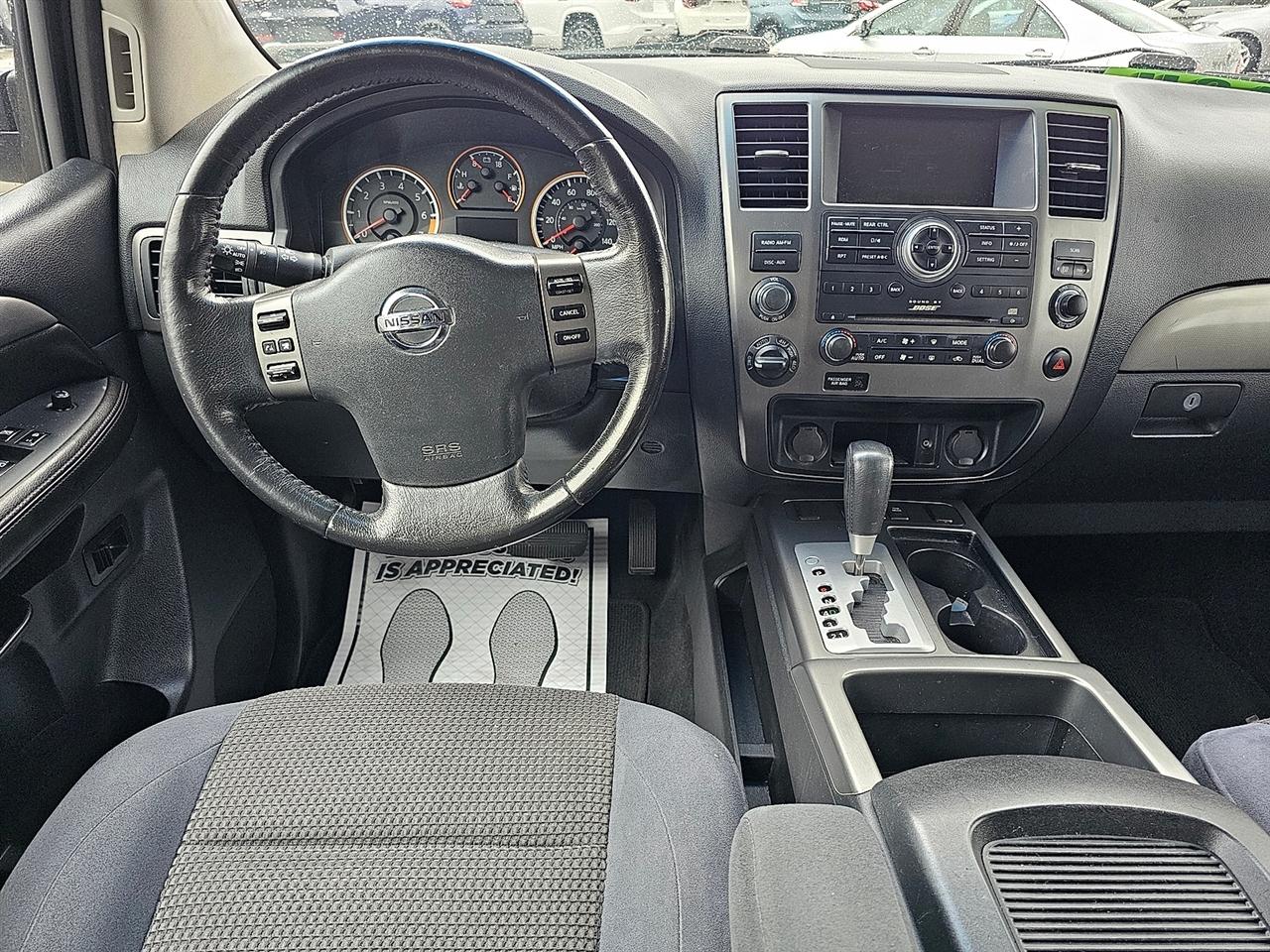 Nissan Armada SV 4WD 2012