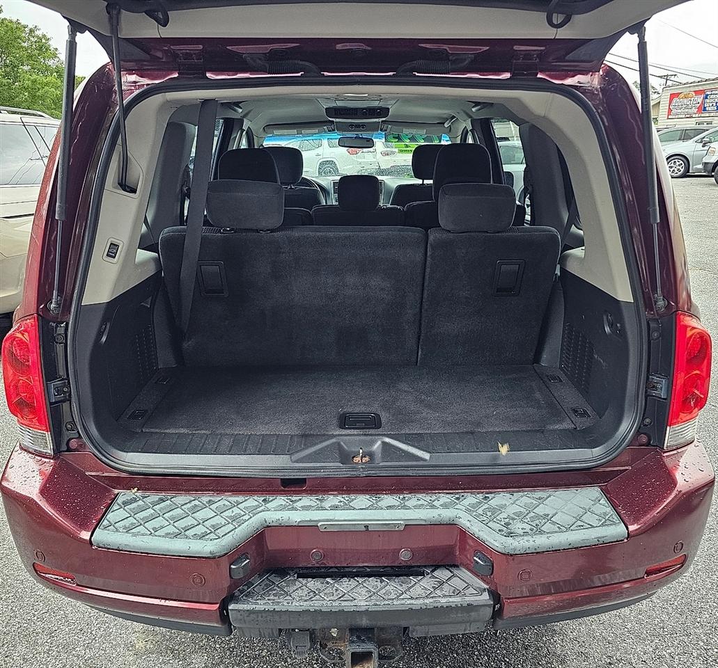 Nissan Armada SV 4WD 2012