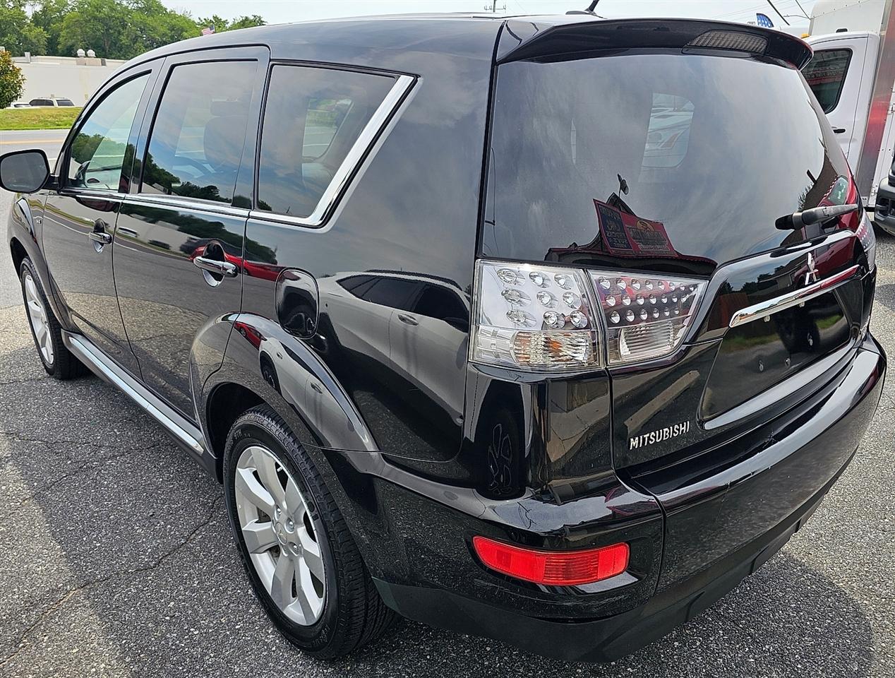 Mitsubishi Outlander GT 2WD 2013