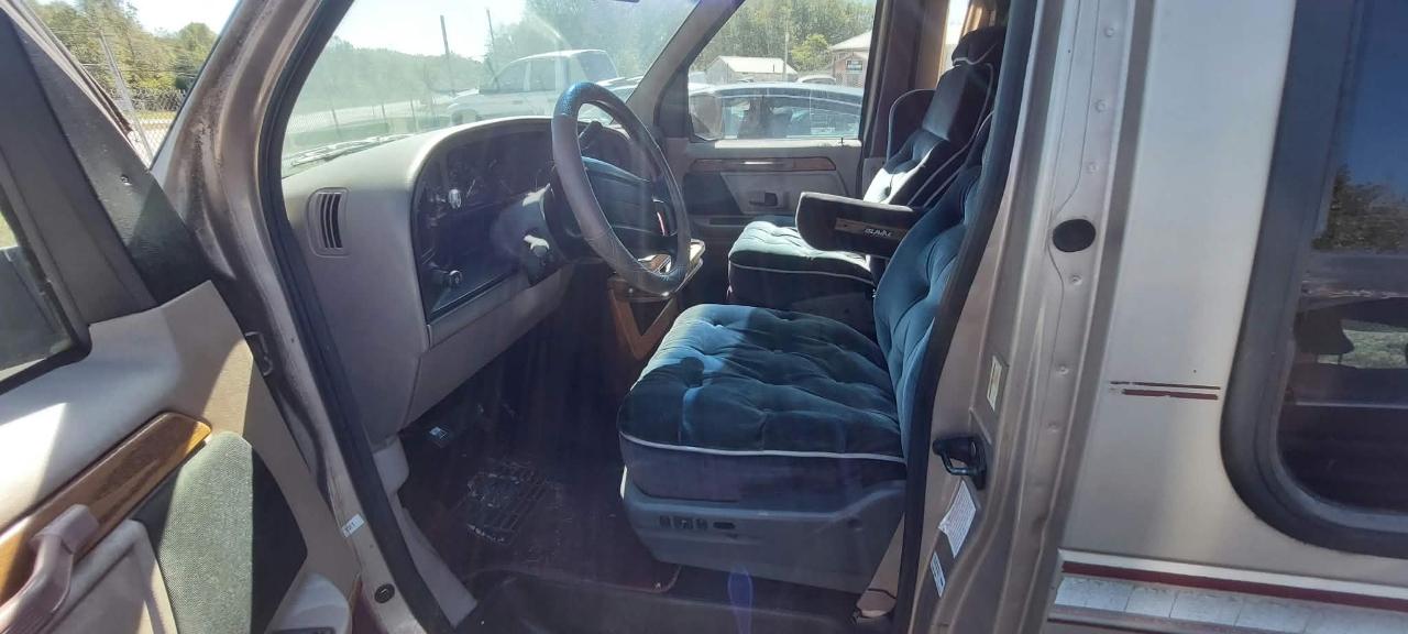 Ford Econoline E150 1992