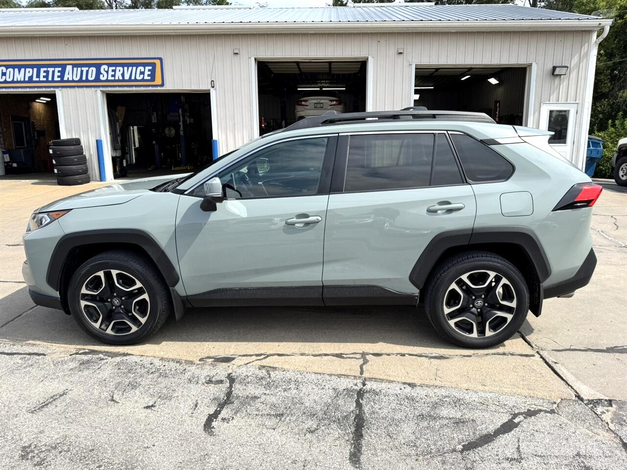 Toyota RAV4 Adventure AWD 2019 Toyota RAV4 Adventure AWD 2019