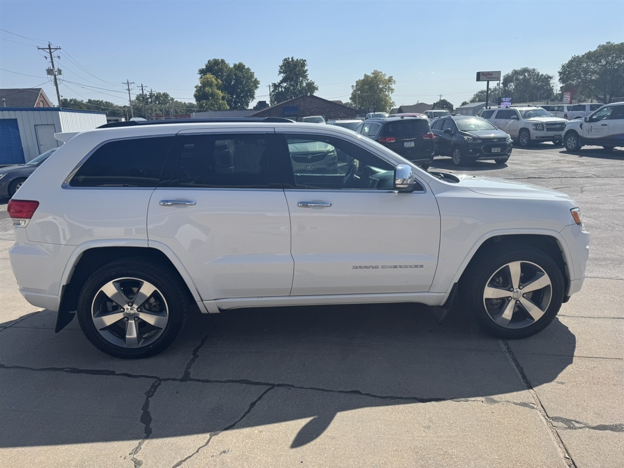 Jeep Grand Cherokee Overland 4WD 2016 Jeep Grand Cherokee Overland 4WD 2016