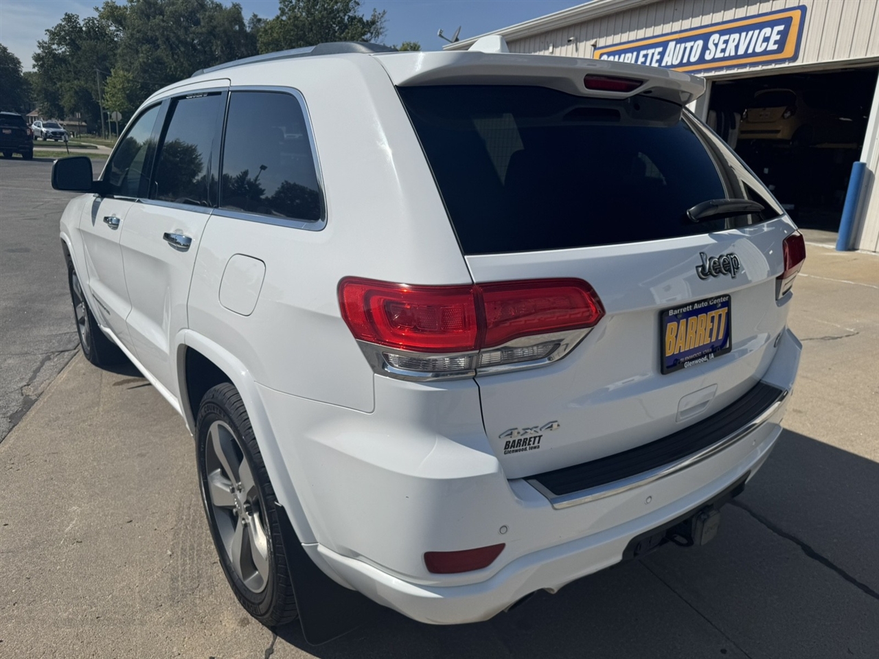 Jeep Grand Cherokee Overland 4WD 2016 Jeep Grand Cherokee Overland 4WD 2016