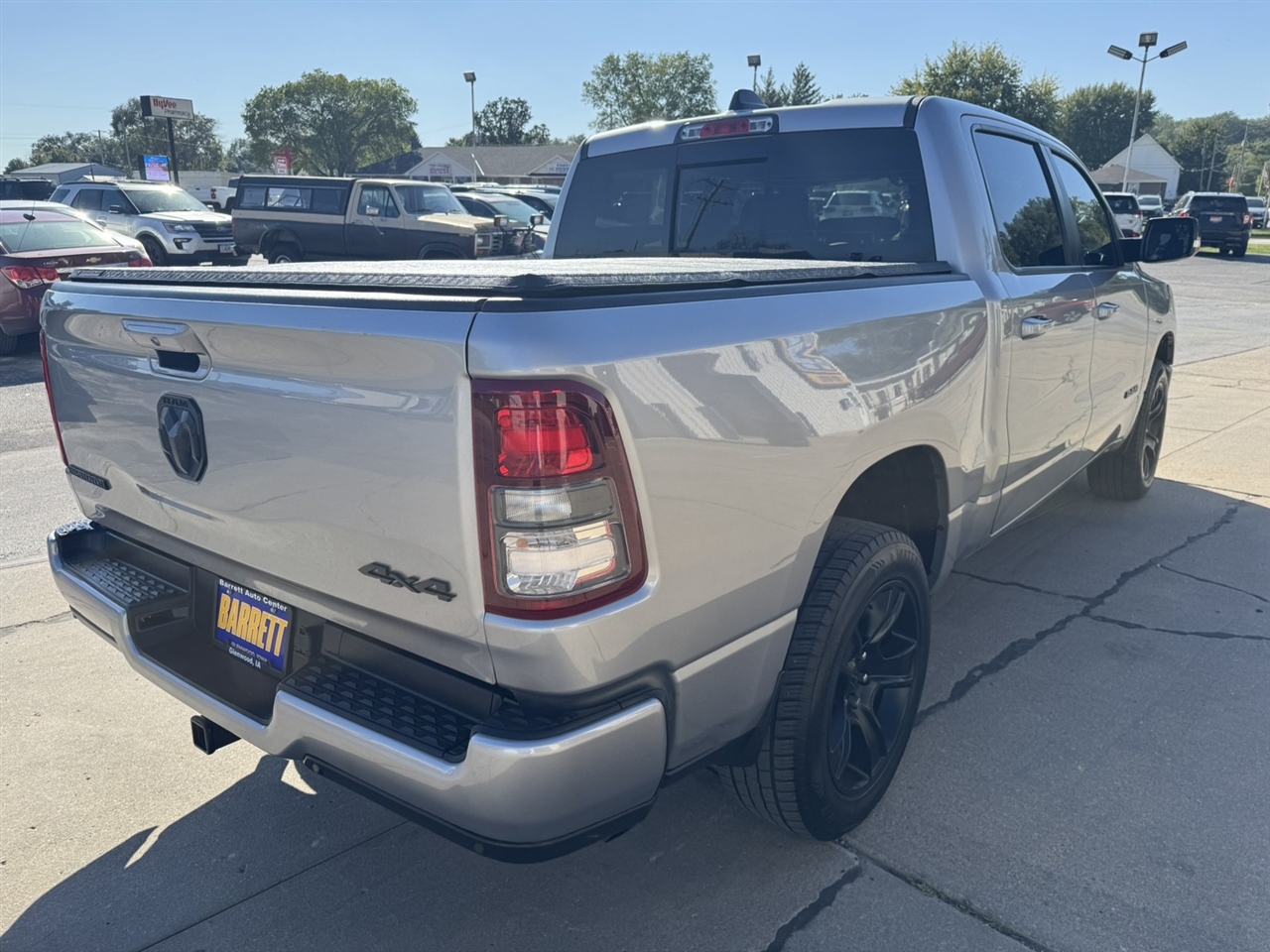 RAM 1500 Big Horn Crew Cab SWB 4WD 2022 RAM 1500 Big Horn Crew Cab SWB 4WD 2022