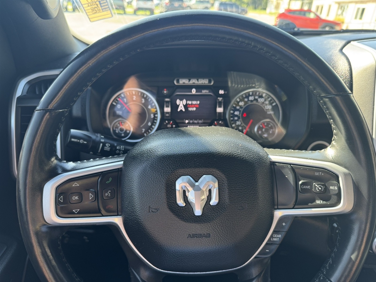 RAM 1500 Big Horn Crew Cab SWB 4WD 2022 RAM 1500 Big Horn Crew Cab SWB 4WD 2022