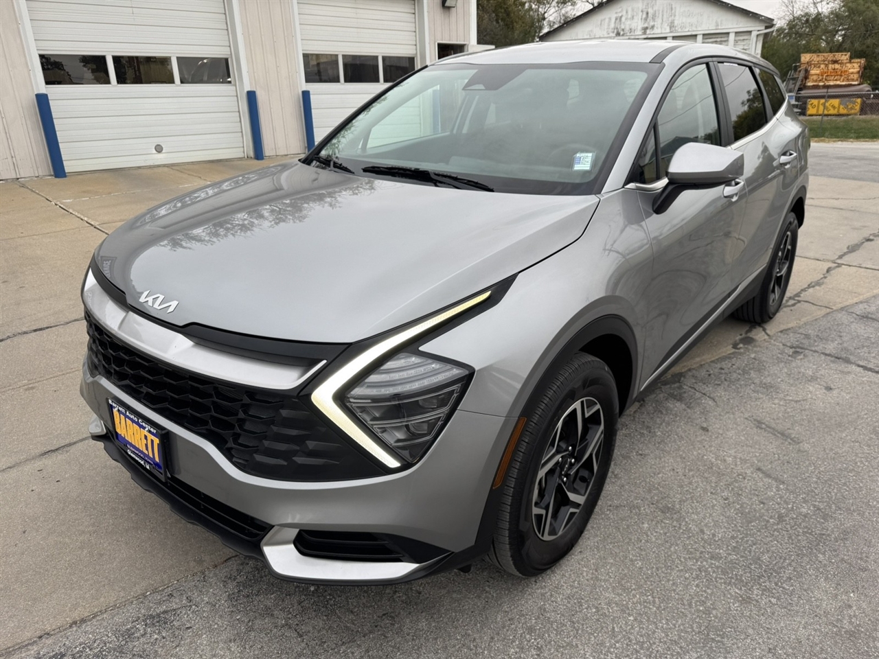 2024 Kia Sportage LX's photo