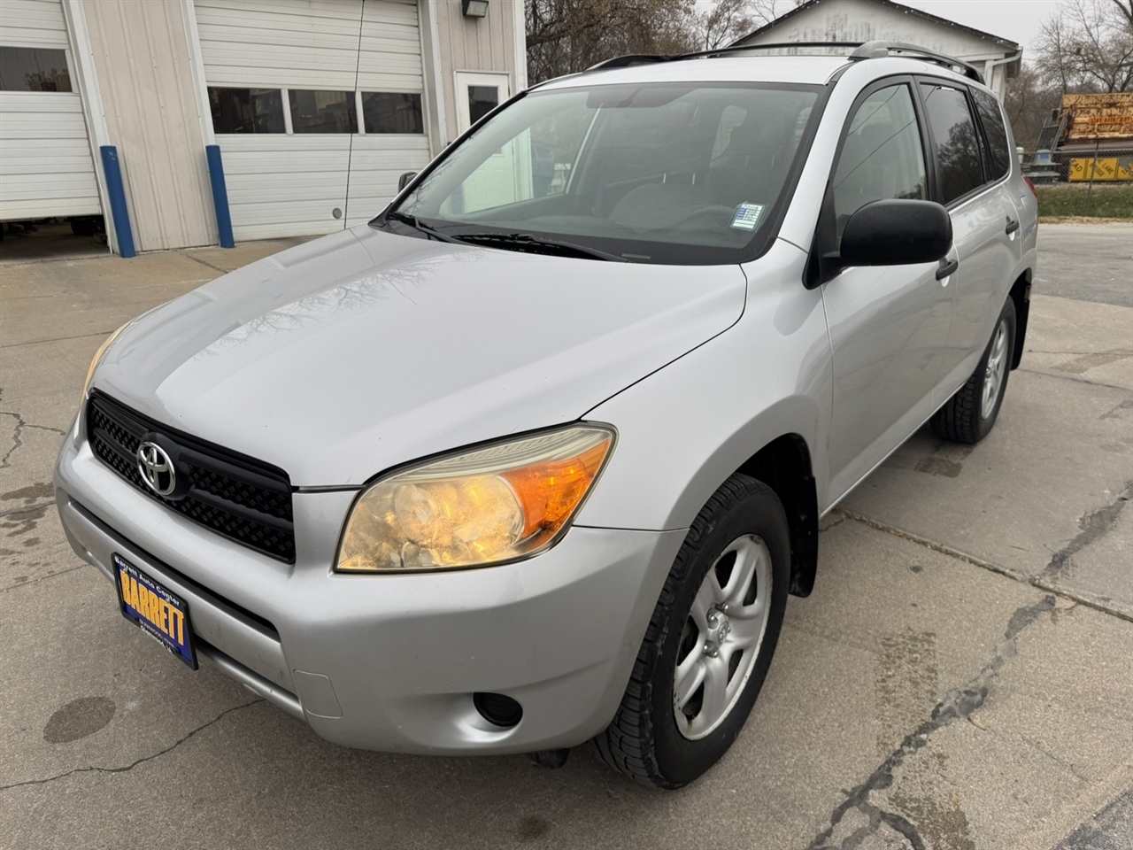 2006 Toyota RAV4 Base photo 2