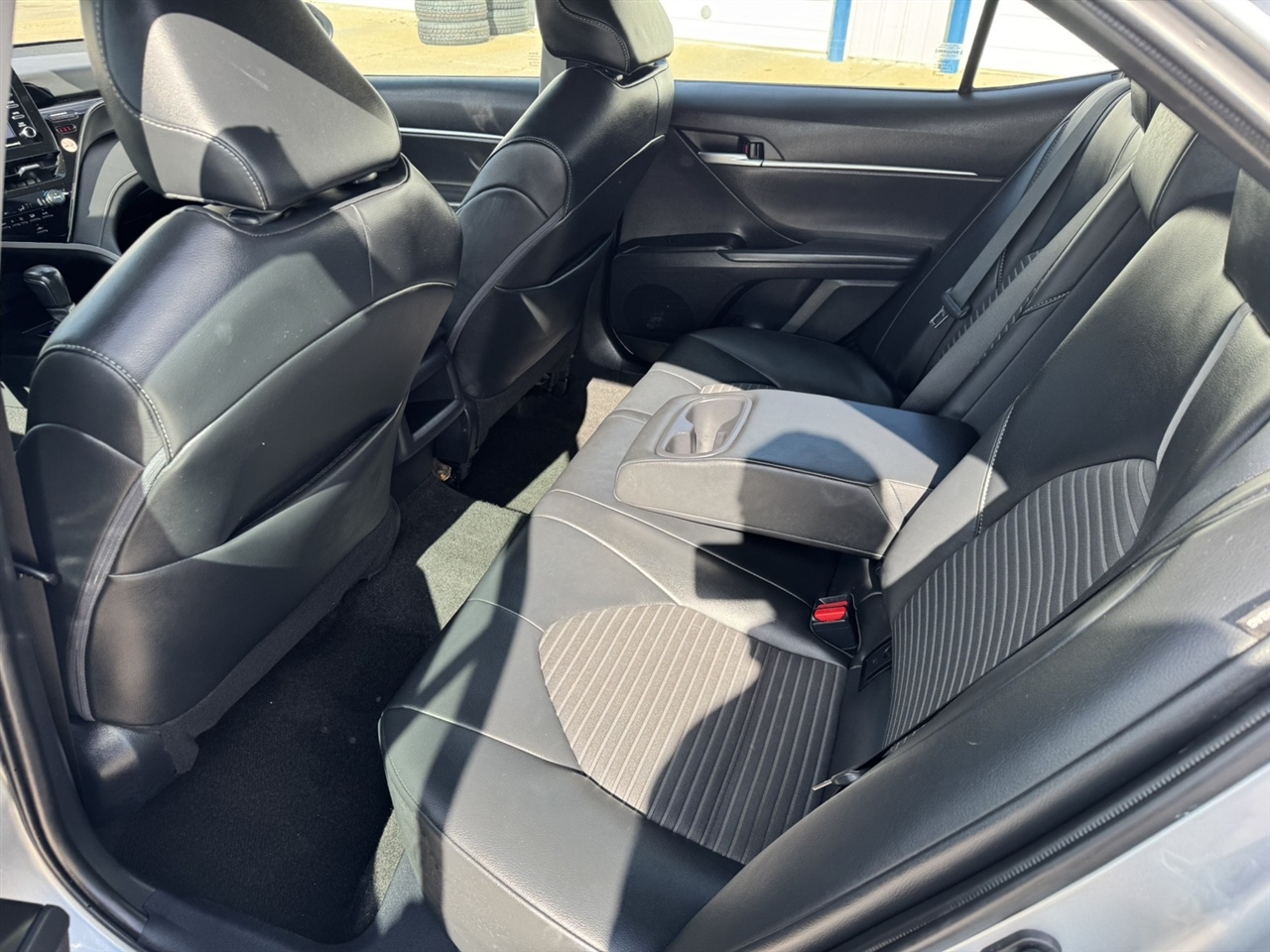 Toyota Camry SE 2023