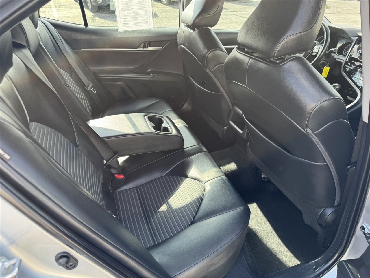 Toyota Camry SE 2023