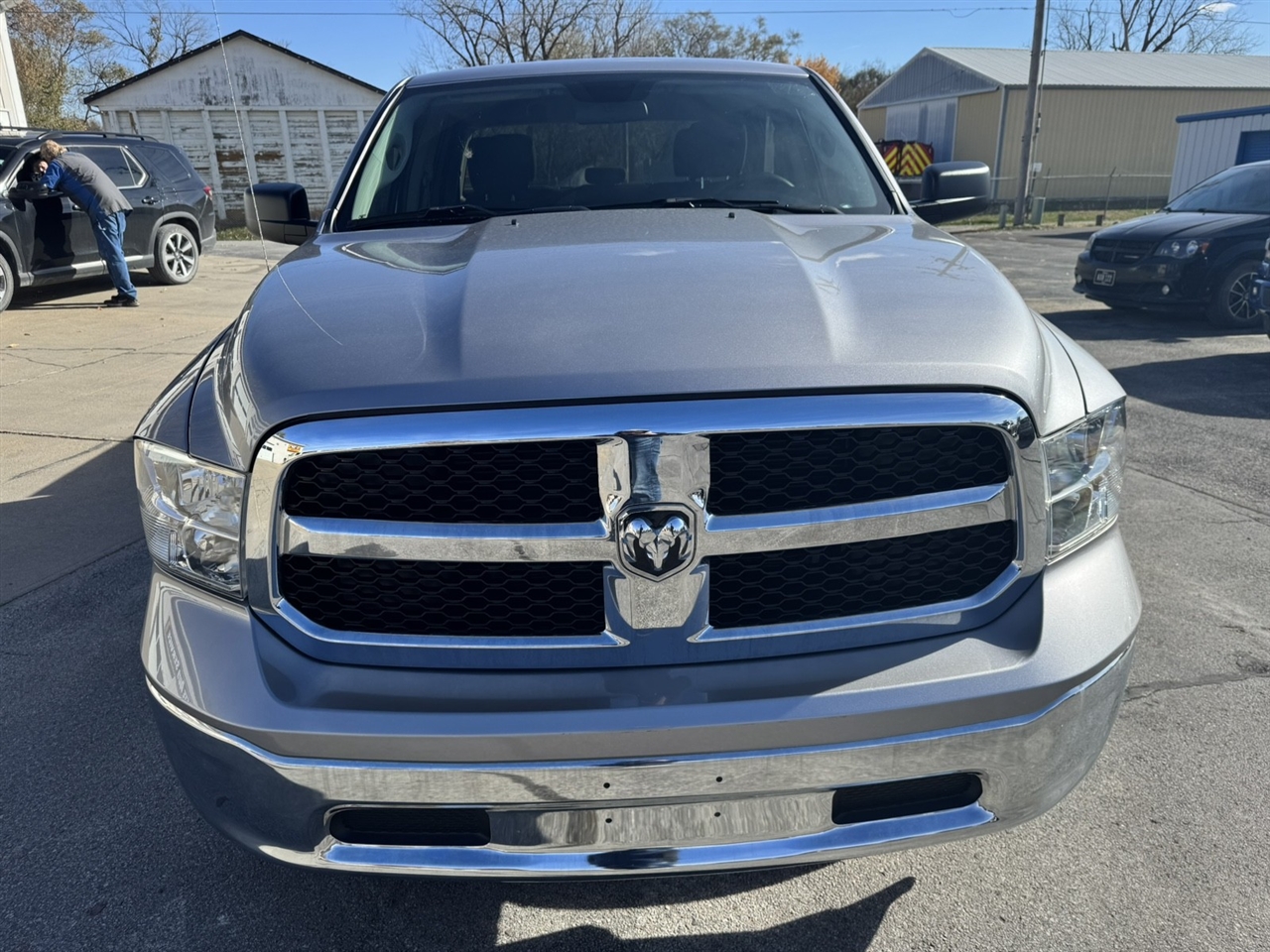 RAM 1500 Classic Tradesman Crew Cab SWB 4WD 2024