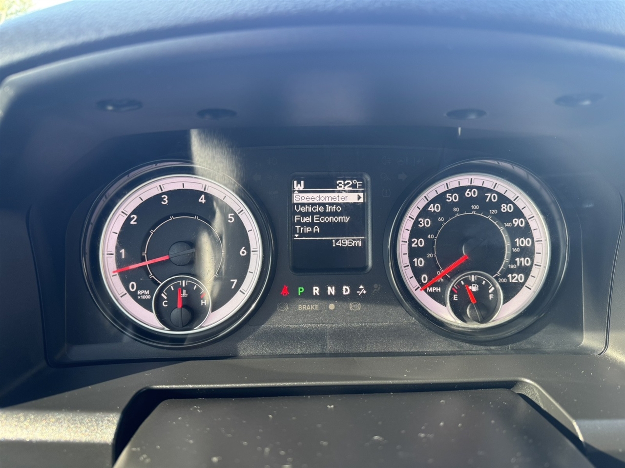 RAM 1500 Classic Tradesman Crew Cab SWB 4WD 2024