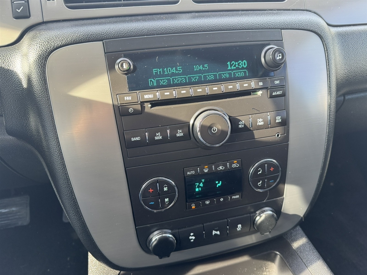 Chevrolet Silverado 1500 LTZ Crew Cab 4WD 2013