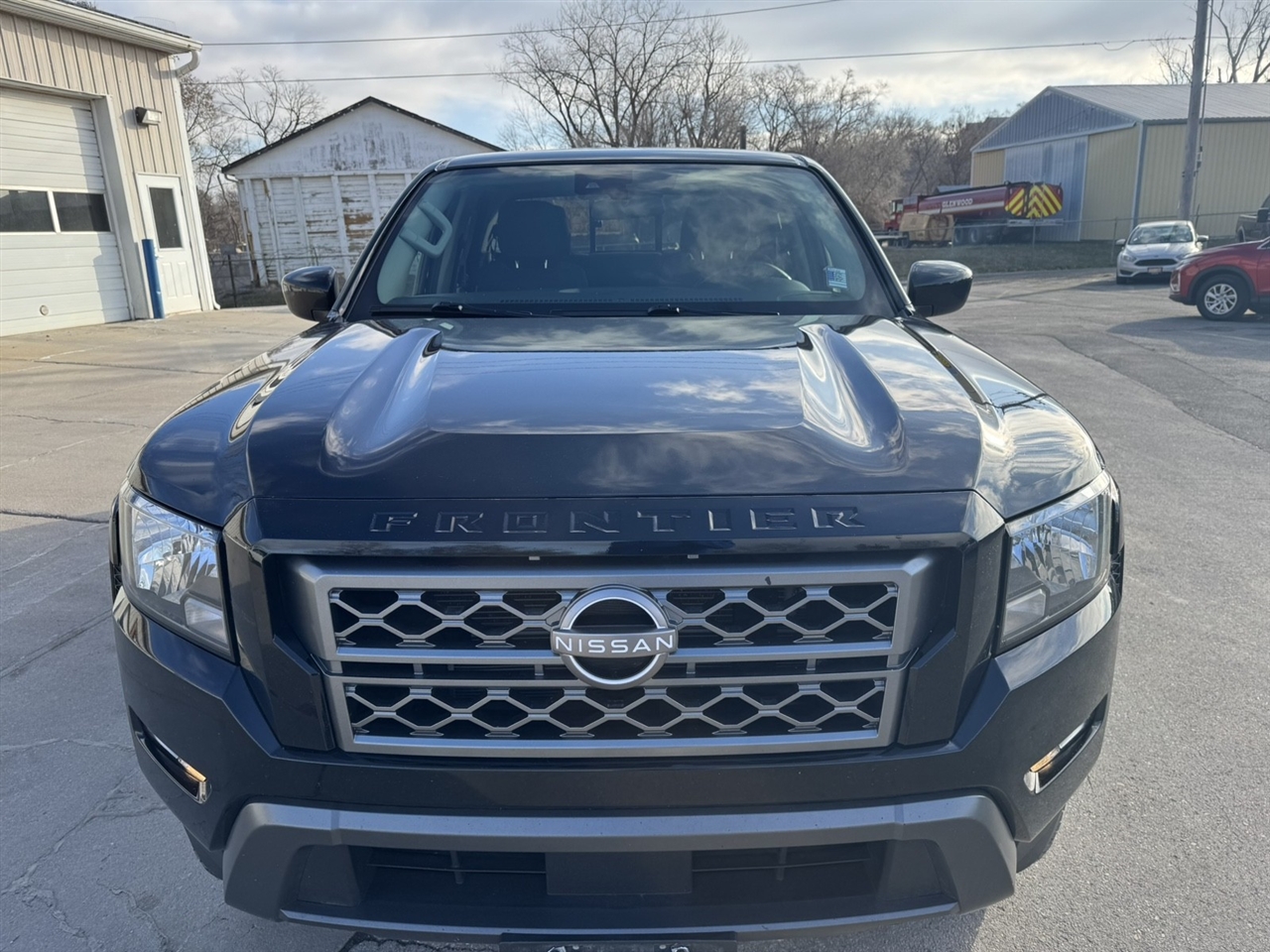 Nissan Frontier SV Crew Cab 4WD 2022